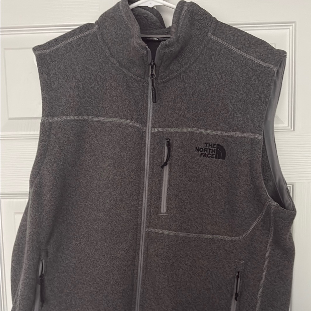 The North Face Men's Gray Fleece Vest